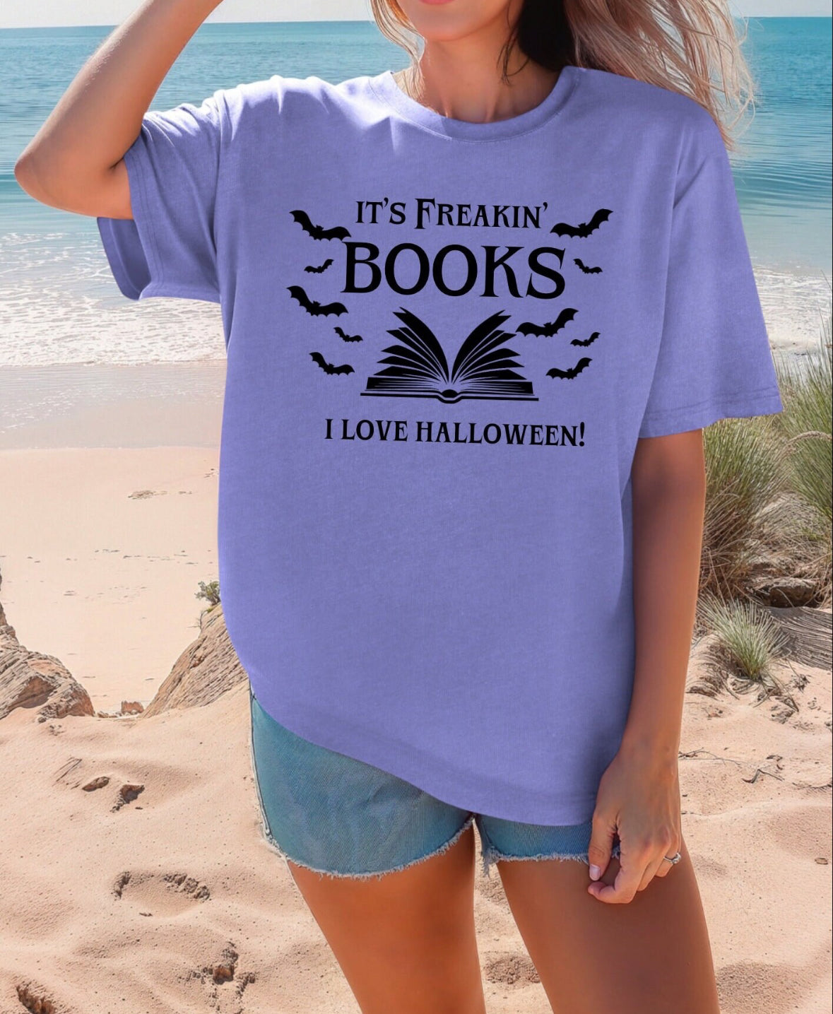 It’s freakin’ bats shirt | Fall shirt | Halloween shirt | Witchy Vibes | book merch | booklover gift | spooky season | it’s freakin books